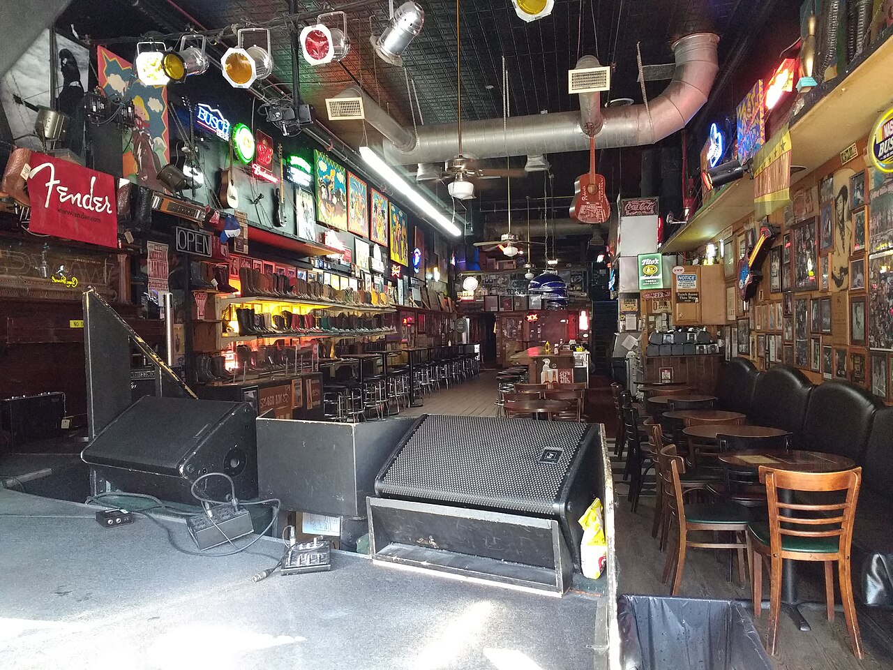 Robert's Western World Nashville
