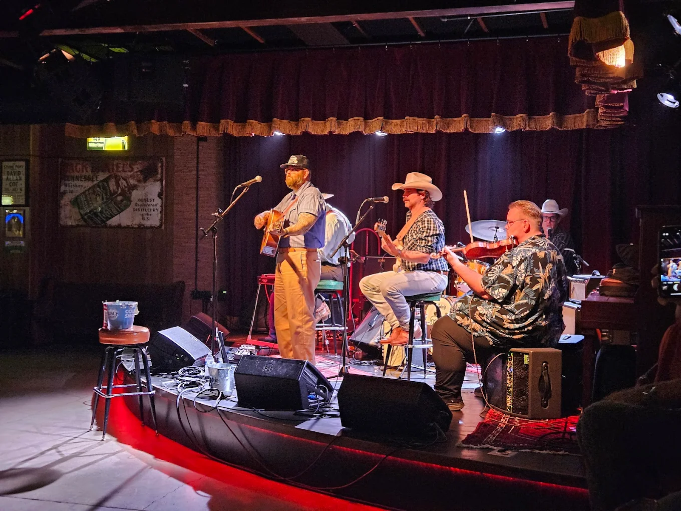 Skinny Dennis Nashville honky tonk on Broadway